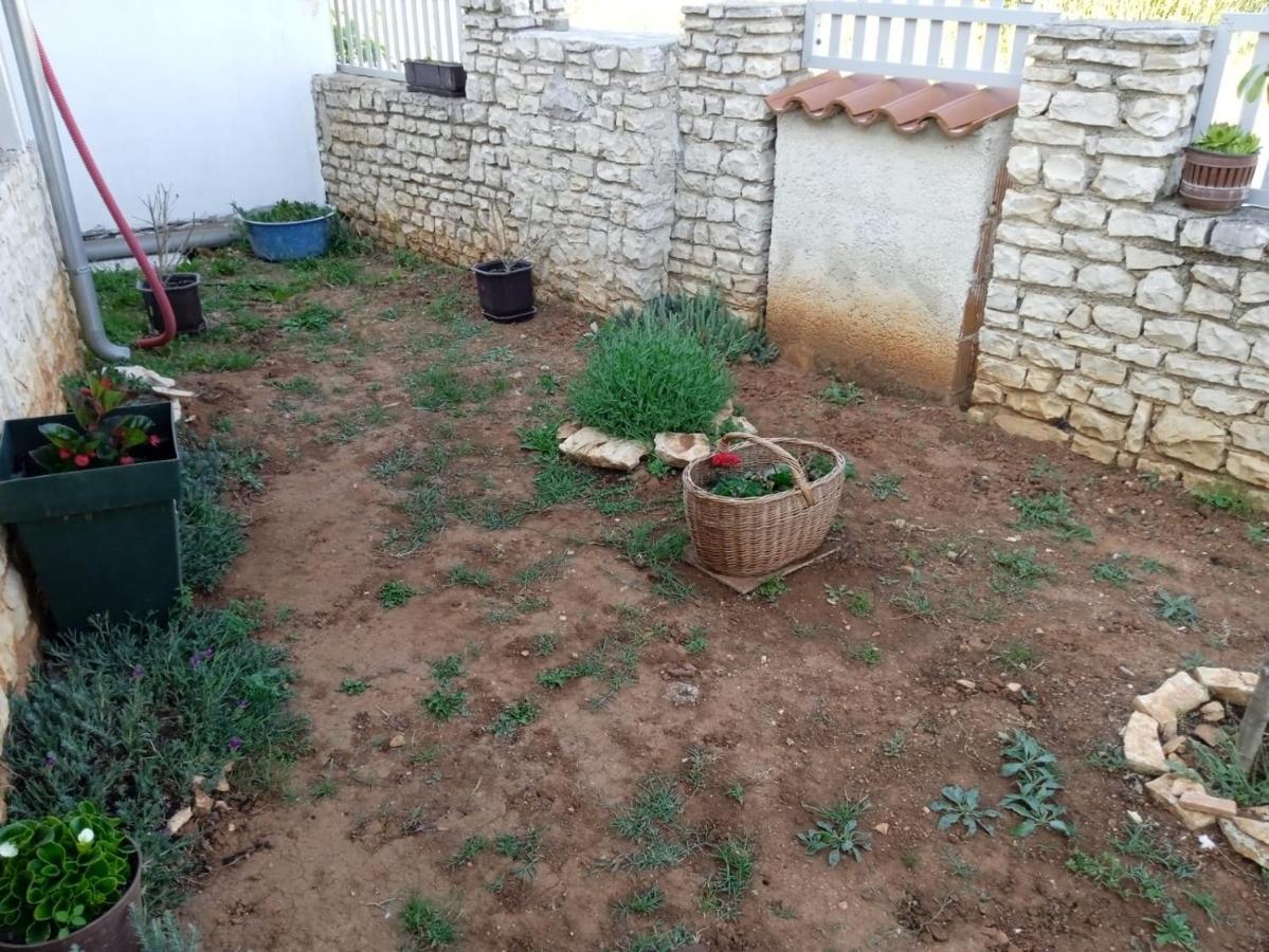 Apartman Josipa Peroj Εξωτερικό φωτογραφία